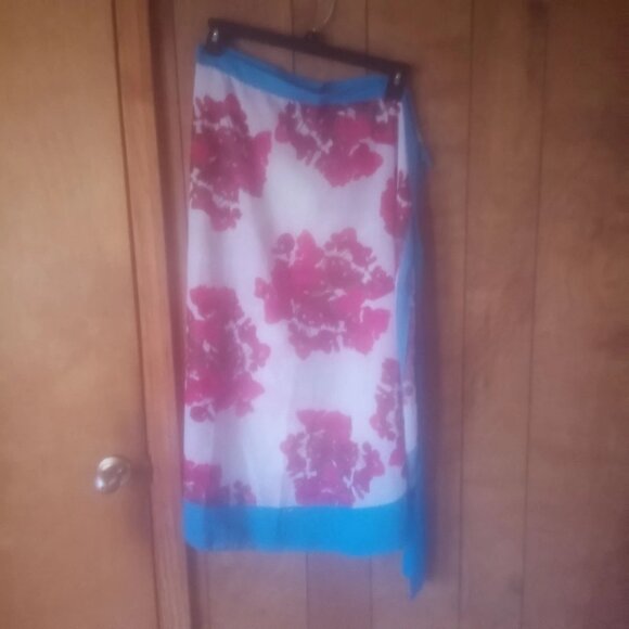 Women's Floral Side Tie Swimsuit Cover Up One Size New - Picture 2 of 3